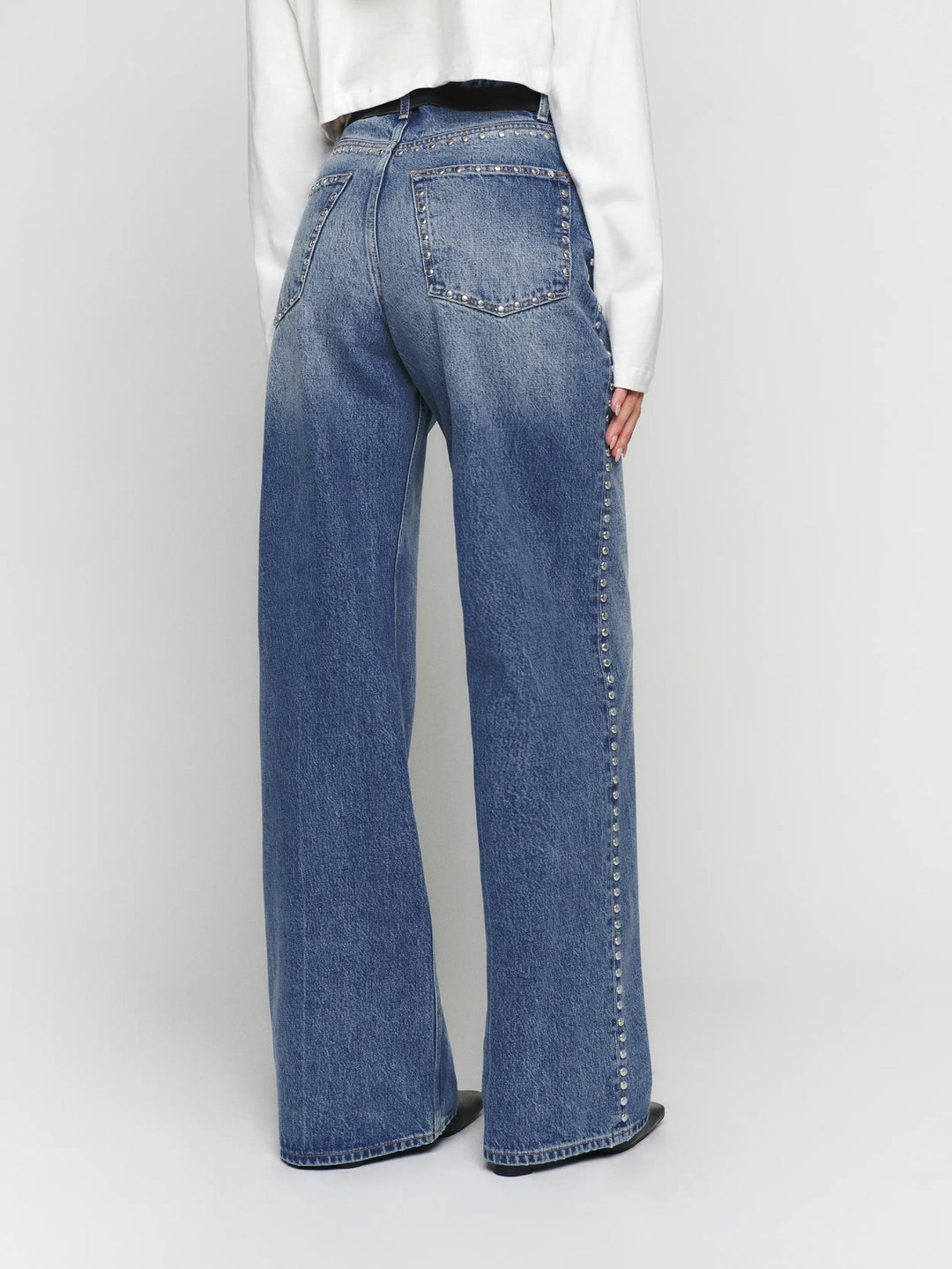 Abbie Wide Mid-Waisted Jeans