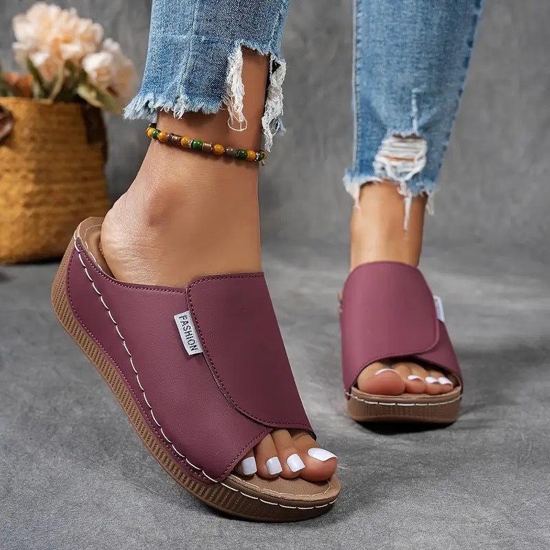 Elegant orthopedic sandals