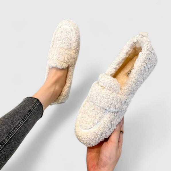 Solenne | cozy slippers with an elegant design